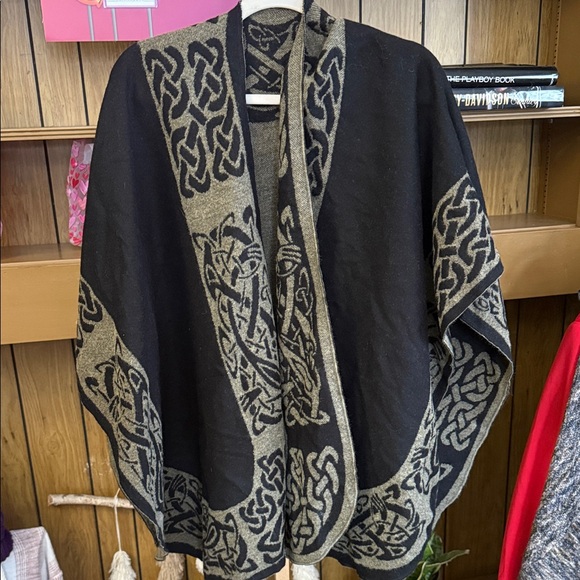 Jimmy Hourihan Tops - Jimmy Hourihan Shawl